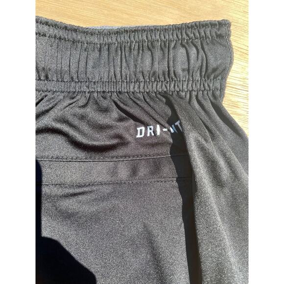 NIKE Short Dri-Fit Training Athletic Gym Lightweight Running Men's Black SIZE L - Picture 6 of 6